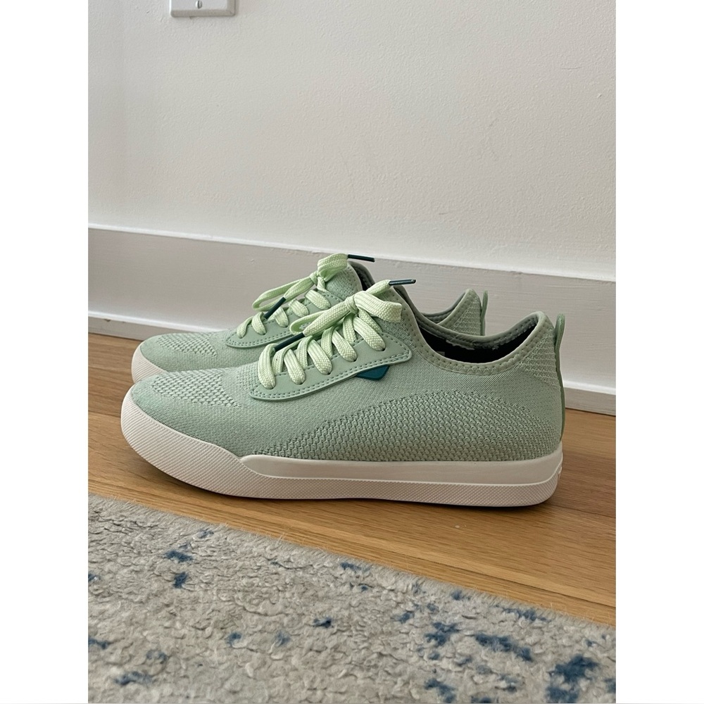 Vessi Waterproof Women’s Weekend Sneakers - Size 8